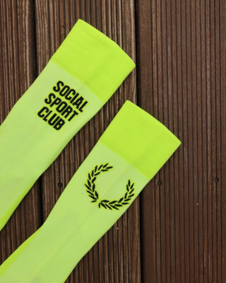 SOCIAL SPORTS CLUB Performance Socks